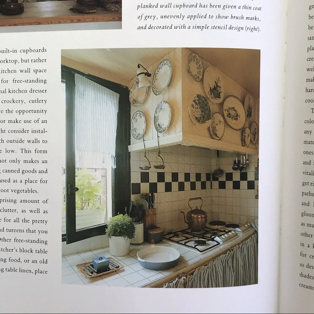Traditional Country Style Elizabeth Wilhide Paperback Coffee Table Book - Picture 11 of 13